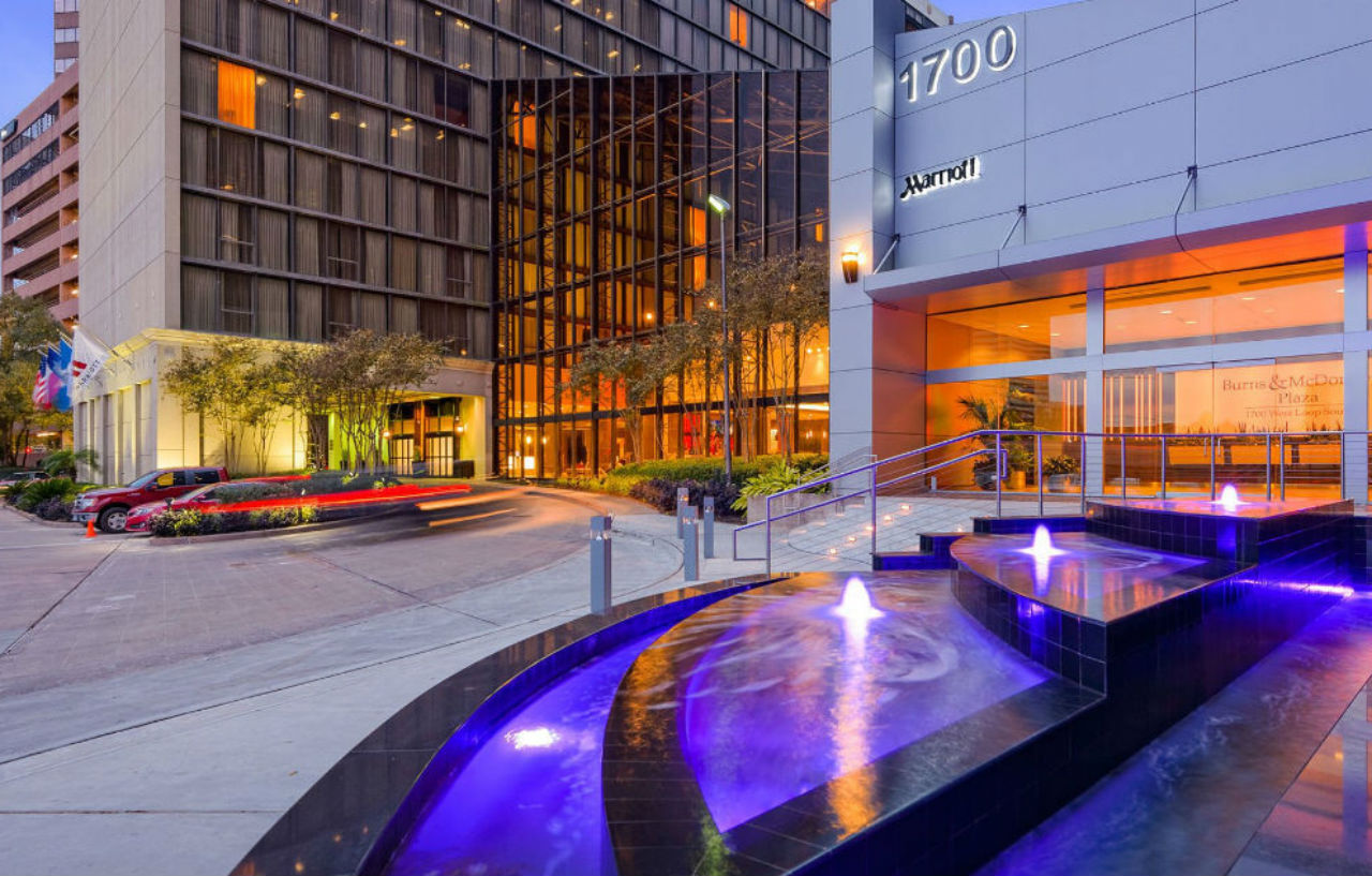 Houston Marriott West Loop By The Galleria Exterior photo