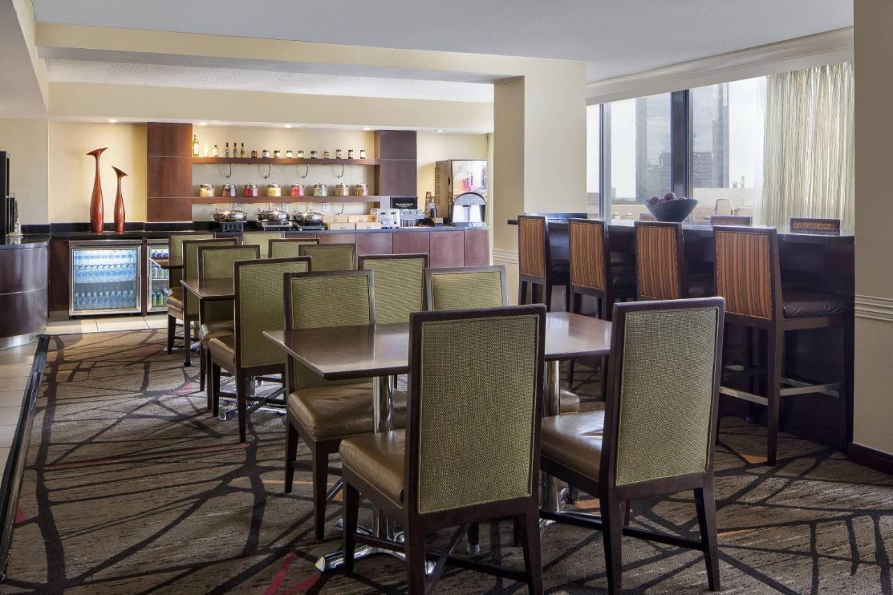 Houston Marriott West Loop By The Galleria Exterior photo